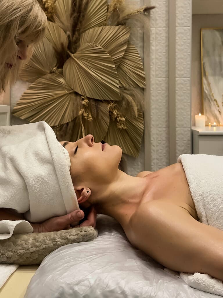 Салон красоты Авторская студия красоты Анны Батехо