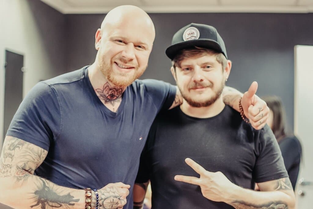 Салон красоты Эй, Капитан