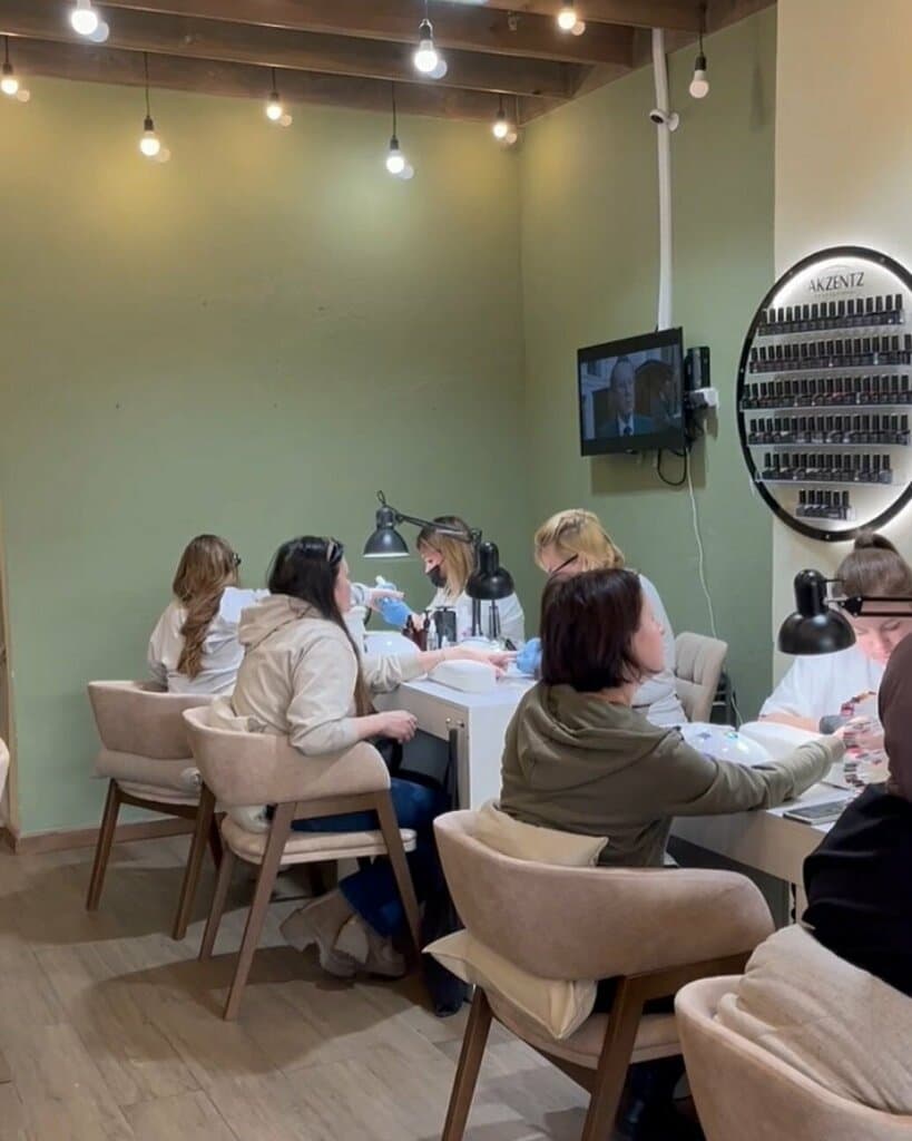 Салон красоты Glam Nails