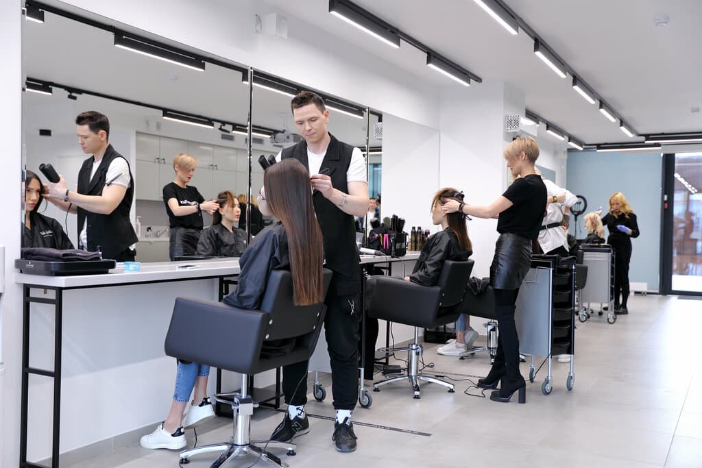 Салон красоты Kinky Hair Salon&School