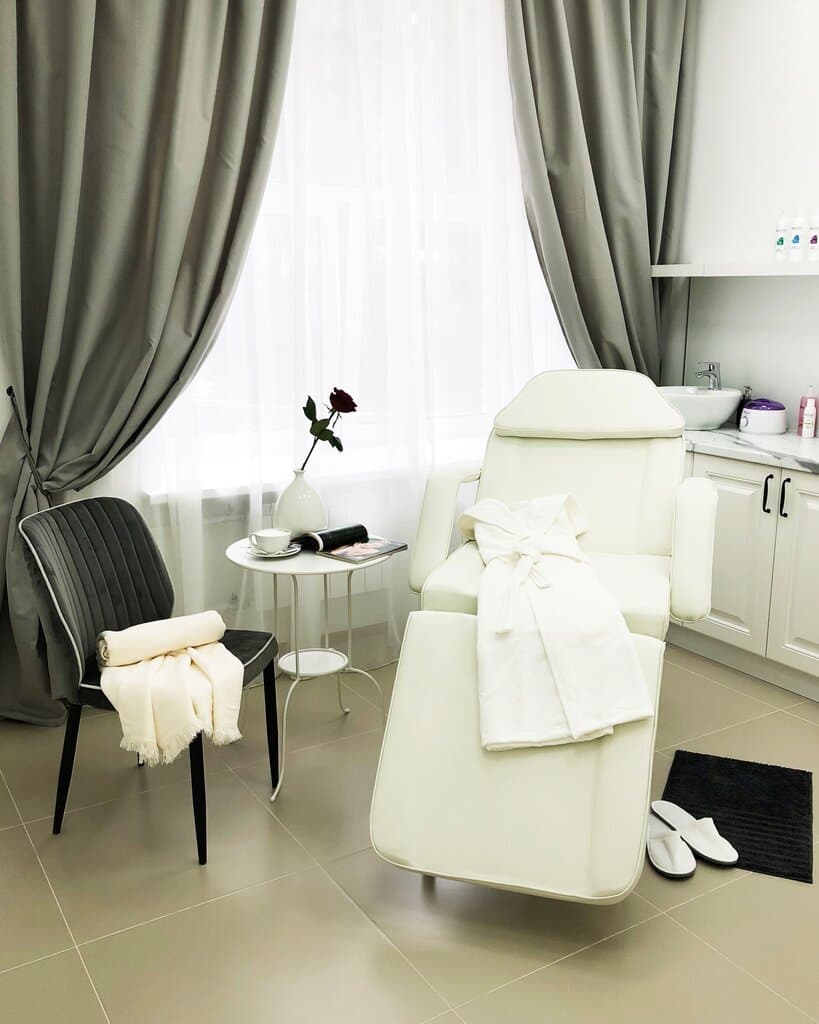 Салон красоты La'Queen Nails & Beauty