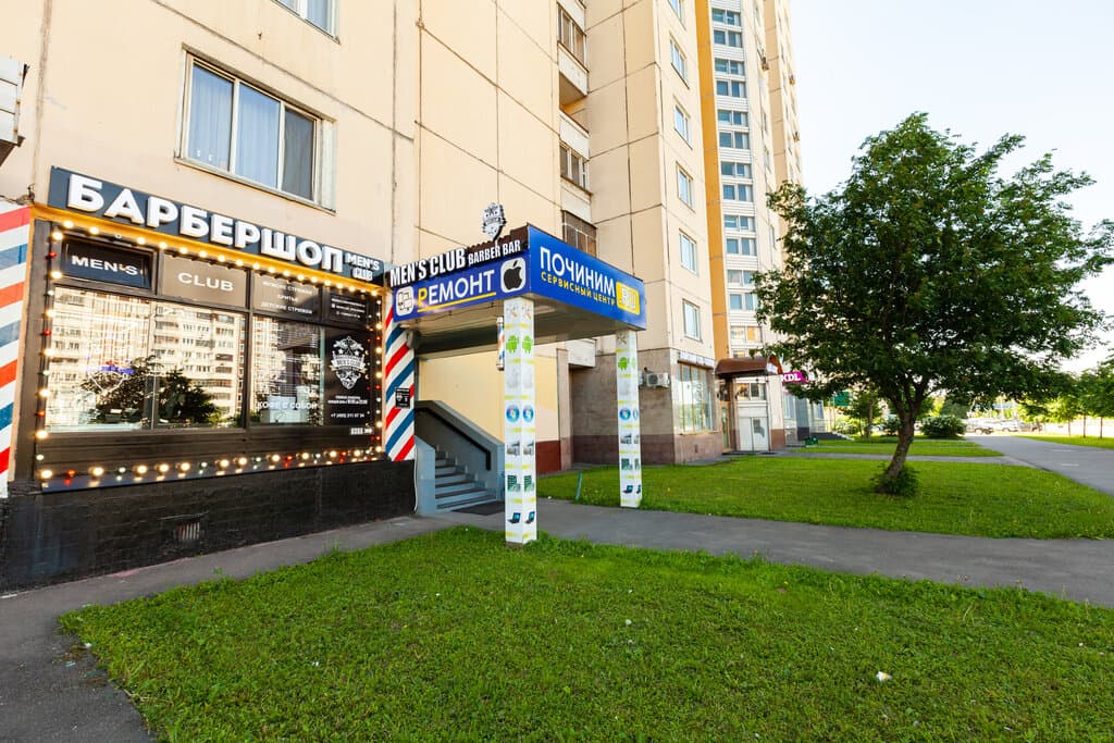 Салон красоты Men's Club BarberBar