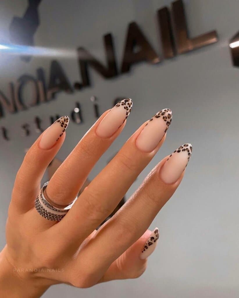 Салон красоты Paranoia. nails