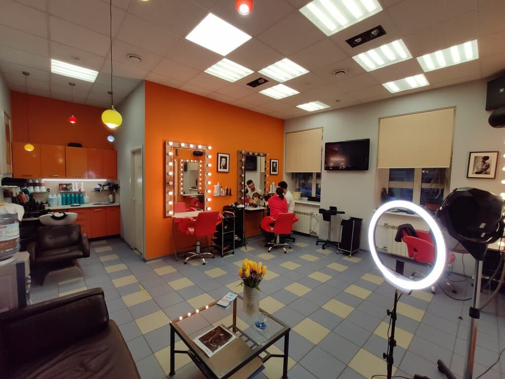 Салон красоты Помада