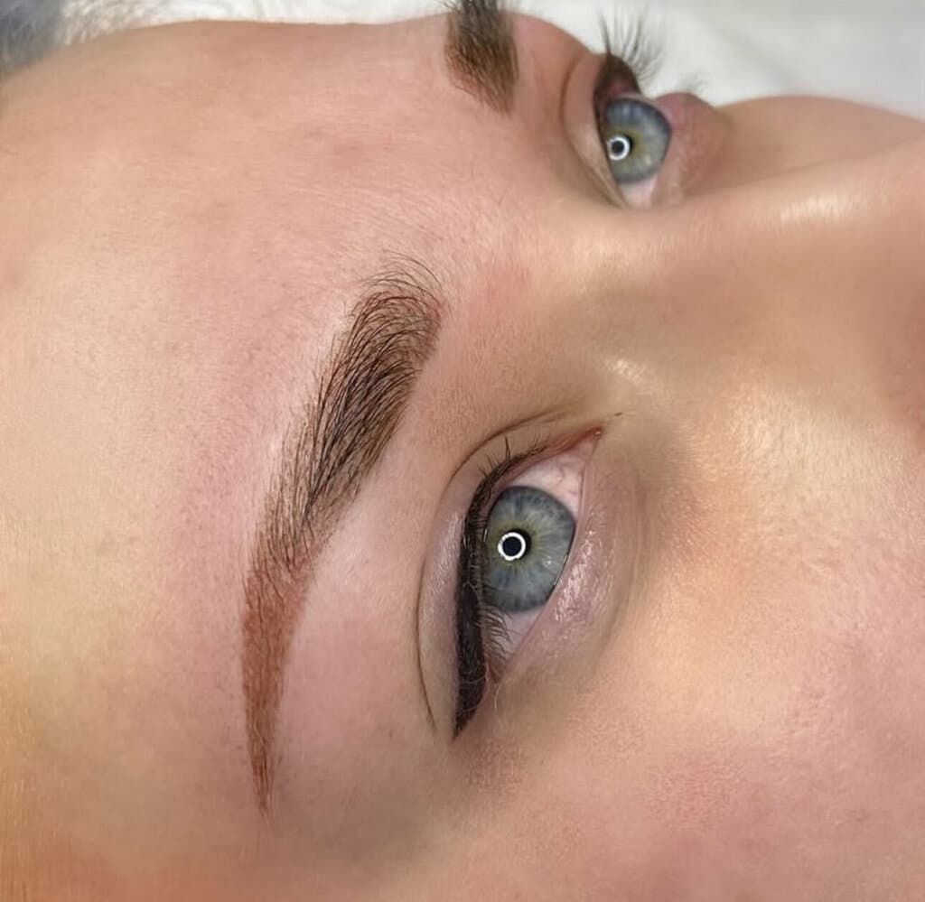 Салон красоты Мастер перманентного макияжа Лебедева С. В.