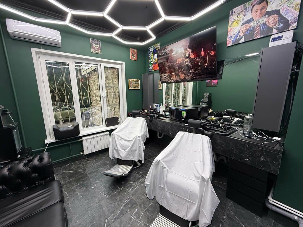 Салон красоты Стрижем и бреем